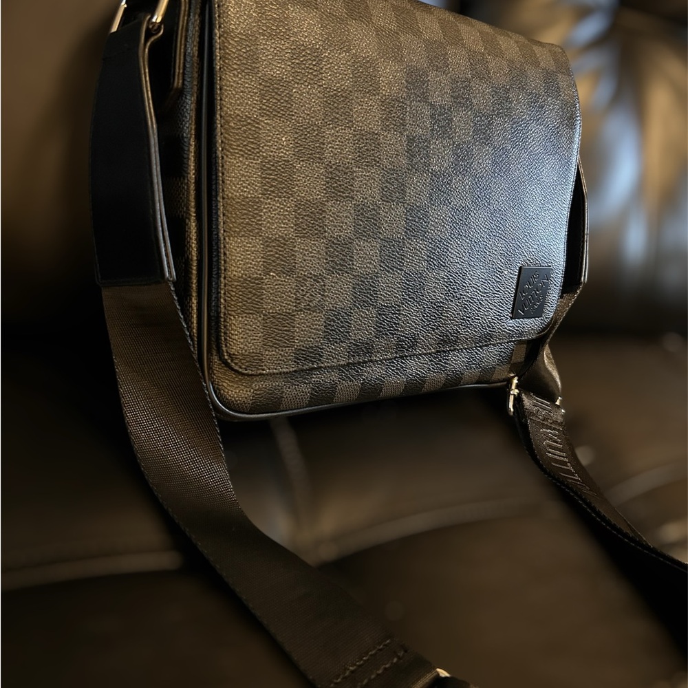 Louis Vuitton Graphite Checkered Messenger Bag - Picture 2 of 5